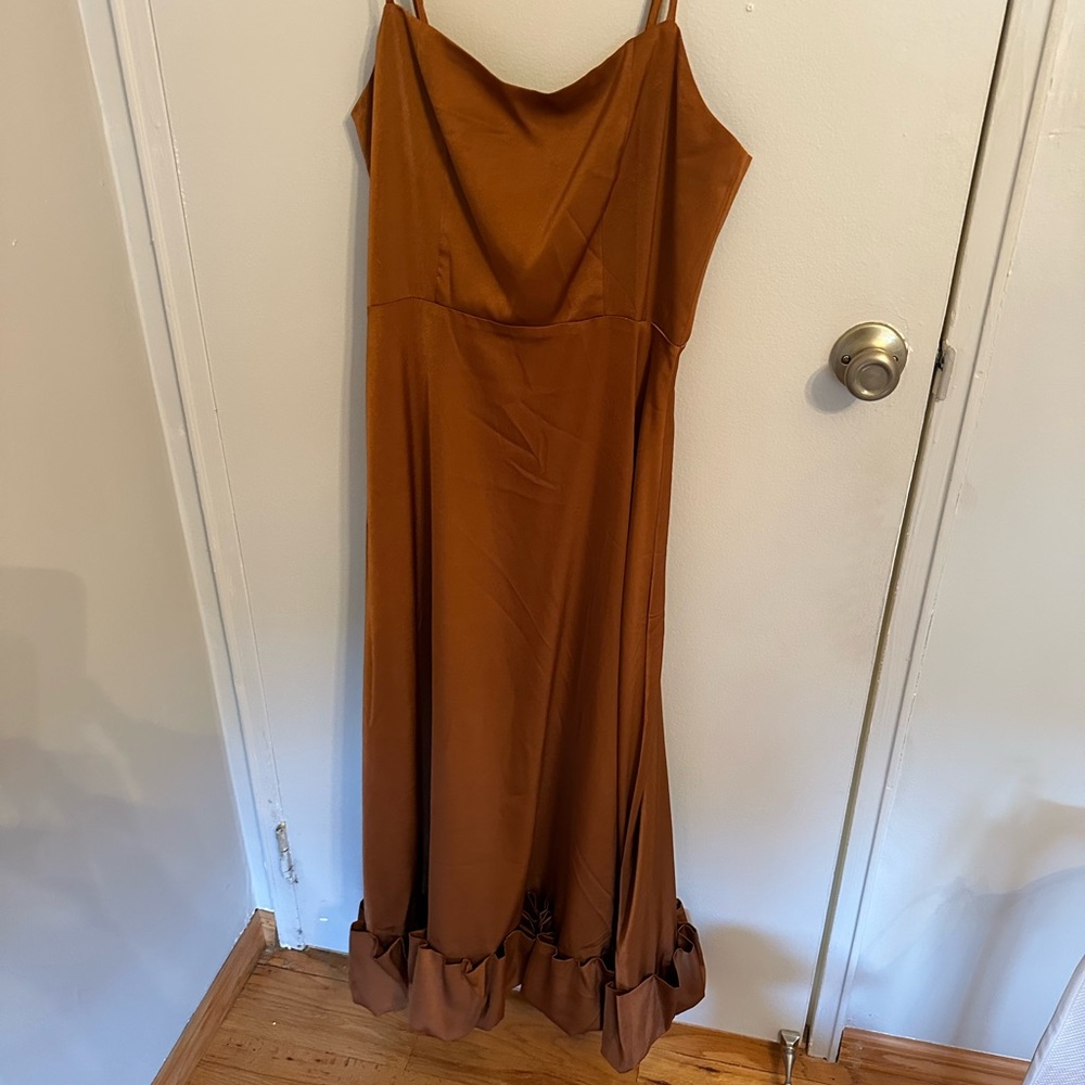 Dress - Picture 3 of 5